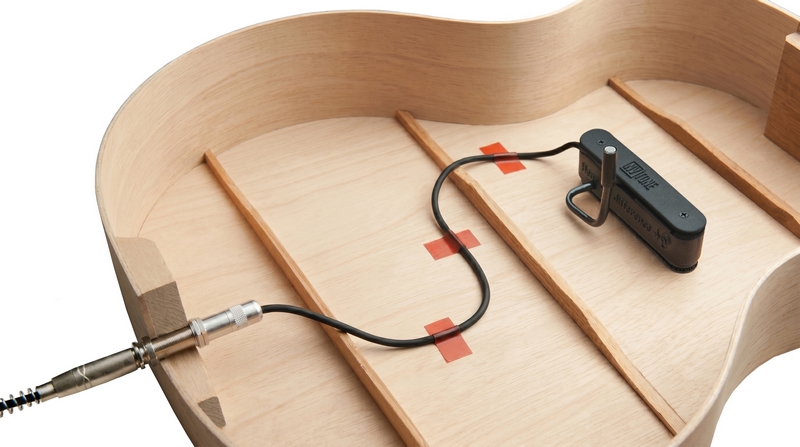 NV-Tone Swan microphone mounted inside guitar